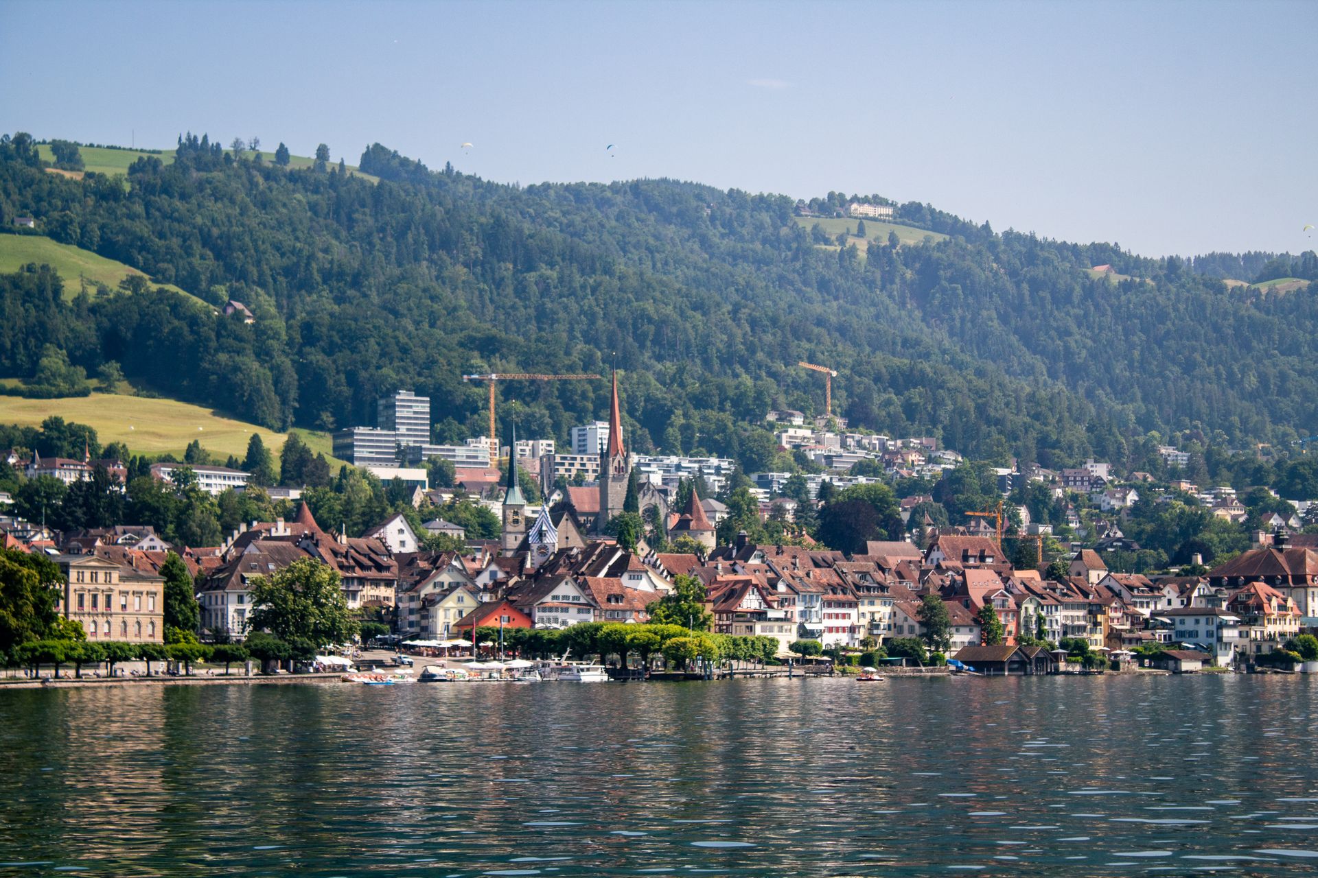 Zugersee mit Alpenpanorama – Swiss PA Service, Relocation Services und Lifestyle Concierge in Zug, Schweiz